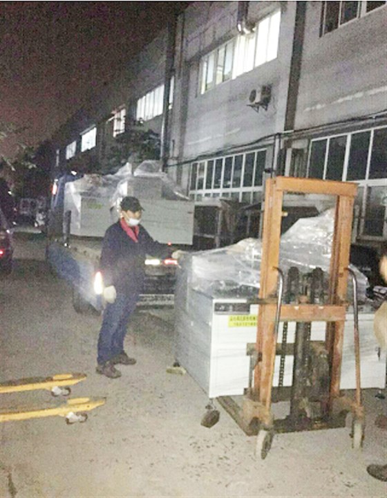 追加6臺鋁合金鋸切機，鄧氏投入快速生產(chǎn)！